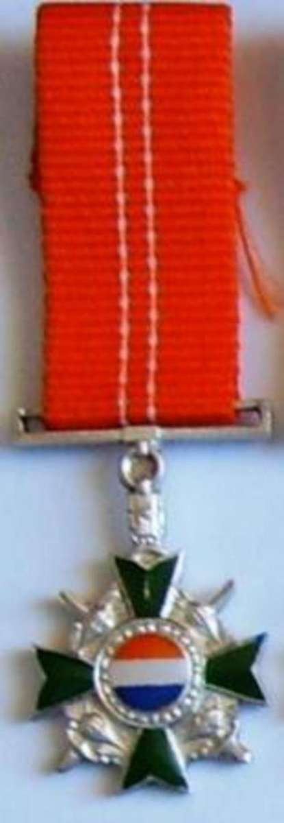 Honoris Crux, Silver (HCS) - Miniature