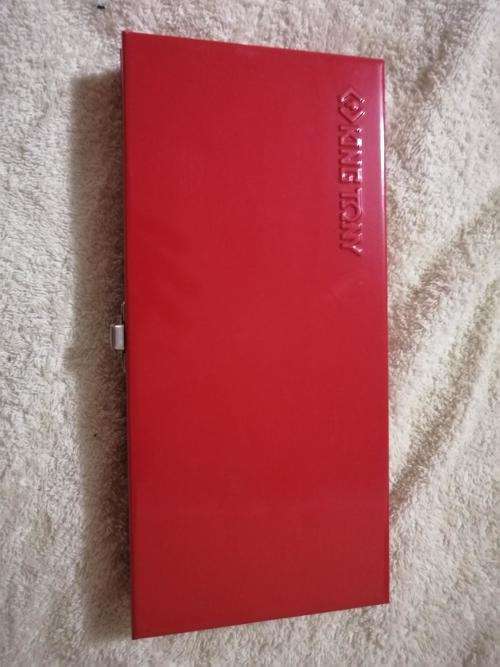 KING TONY 2039MR 1/4 SOCKET AND BIT SET. STILL BRAND NEW.