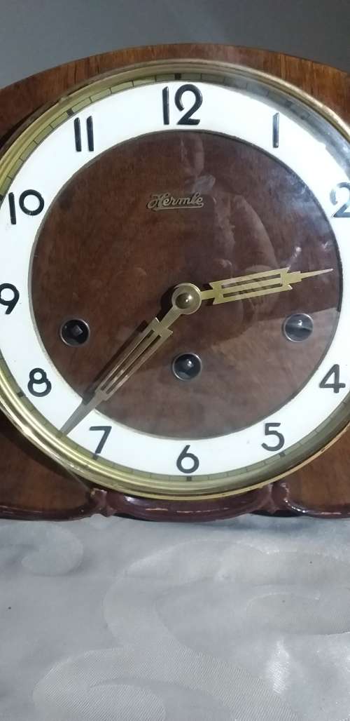 Vintage mantel clock