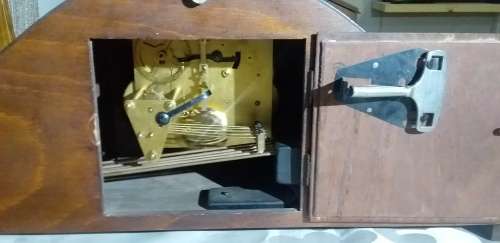 Vintage mantel clock