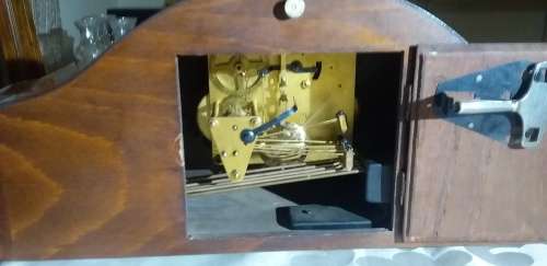 Vintage mantel clock