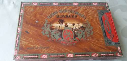 Smoking pipes, cigarettes cigarillos ect ONE BID FOR ALL