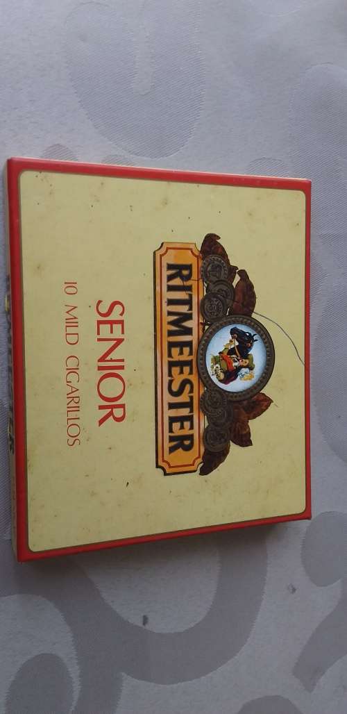 Smoking pipes, cigarettes cigarillos ect ONE BID FOR ALL