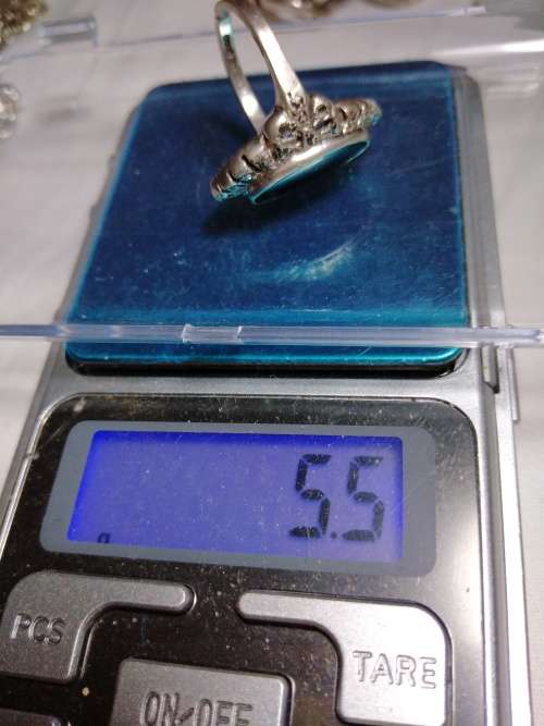 Beautifull Onix and Marcasite Ring