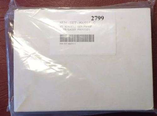 NELSON MANDELA COMMEMORATIVE R5 SET: 2000 PL R5 AND 2008 LASER FROSTED R5. - SEALED AS FROM SA MINT