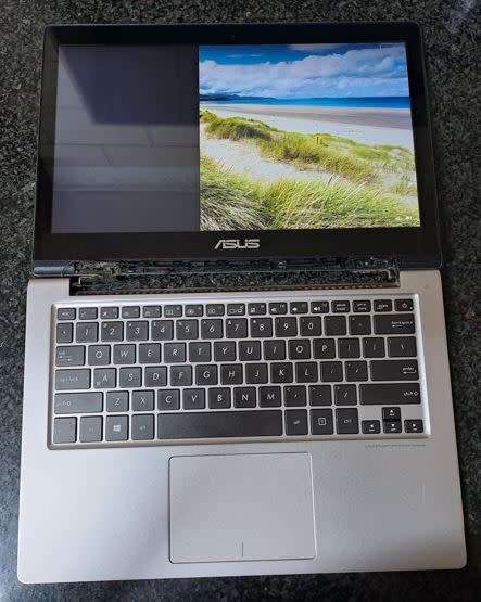 Asus ZenBook UX303U - For SPARES or REPAIRS - PLEASE READ DESCRIPTION. Core i7 CPU 6500U @ 2.5GHz