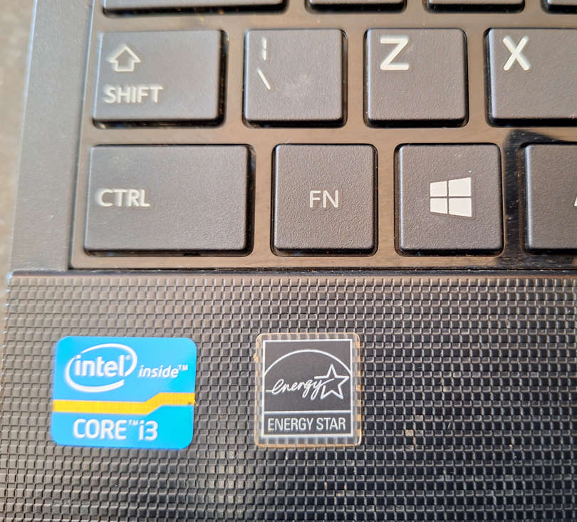 Toshiba Satellite C850 - Core i3 Laptop - Selling for spares or repairs.