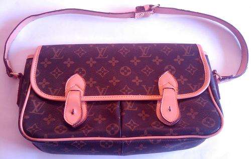Louis Vuitton Original Handbag------NEW!!!!!