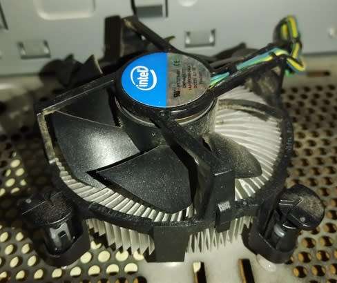 PC Intel i5 8GB (Incomplete)