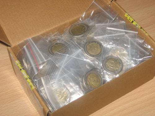 BOX OF 200 MANDELA 90TH BIRTHDAY R5 COINS