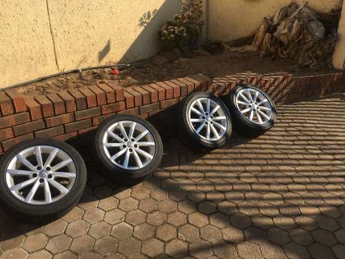 VW Polo 6 Mags and Tyres combos. Collect in Sunninghill