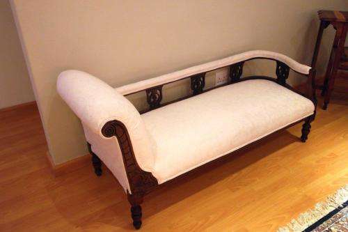 LATE VICTORIAN CHAISE LOUNGE