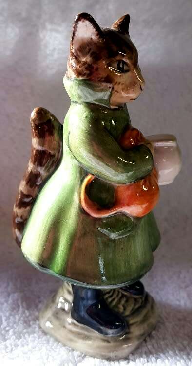 BEATRIX POTTER'S SIMPKIN BESWICK FIGURE