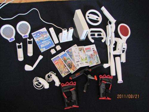 Nintendo Wii Fully Kitted Out