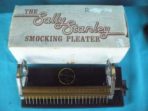 THE SALLY STANLEY  SMOCKING PLEATER