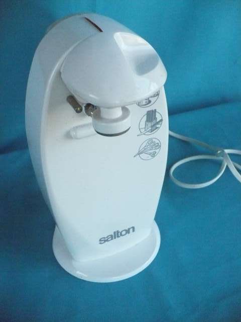 SALTON ELECTRIC CAN OPENER/KNIFE +SCISSOR SHARPENER