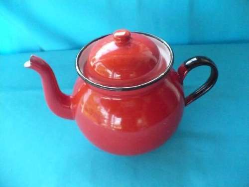 RED ENAMEL VINTAGE TEAPOT