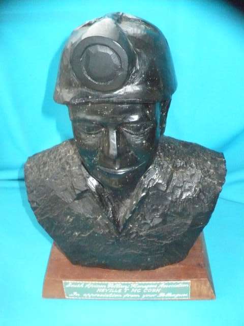 HAND  CARVED  "ANTHRACITE COAL"    MINERS'  BUST