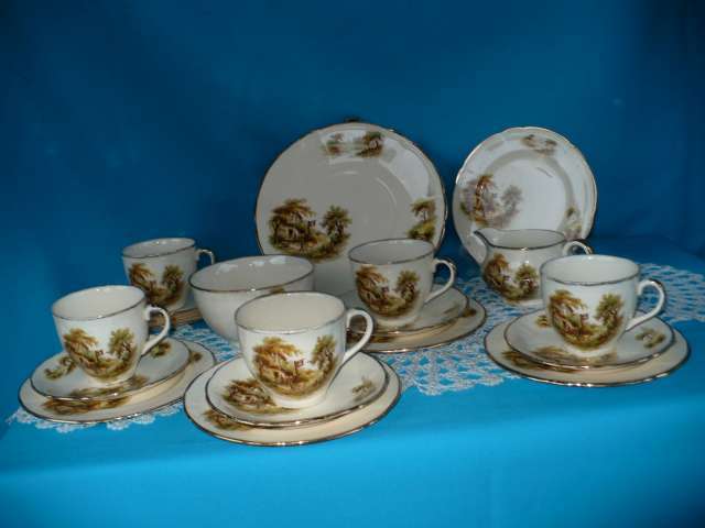 ALFRED MEAKIN "COUNTRY LIFE"'THE INN" PART TEA SET