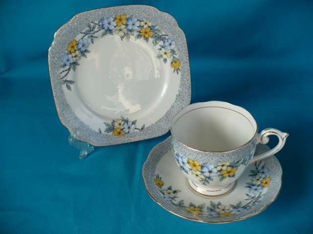 BELL CHINA TRIO