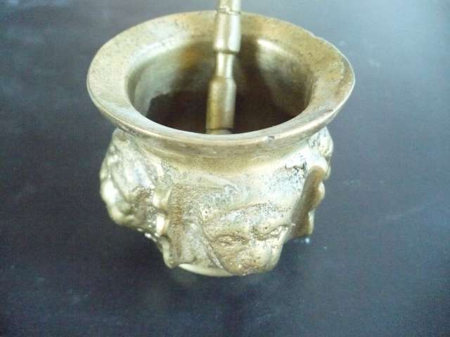 SMALL BUT HEACY BRASS MORTAR & PESTLE