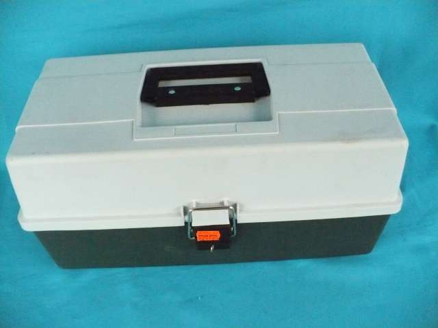 "SNOWBEE" FISHING BOX  NEW CONDITION