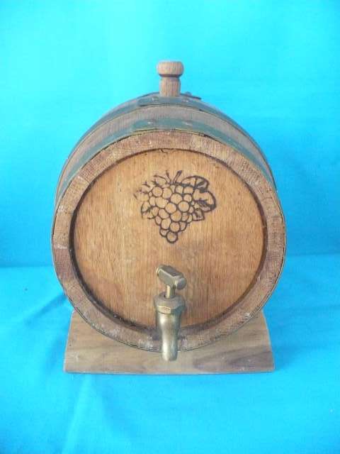 COMPLETE  5 LITRE WINE BARREL ON STAND
