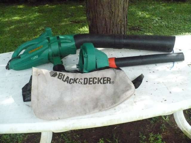 BLACK & DECKER  ELECTRIC GARDEN BLOWER/VACUUM