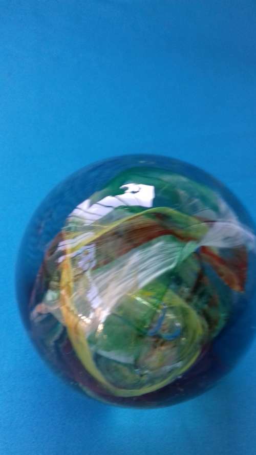 LARGE VINTAGE  ART GLASS PAPERWEIGHT