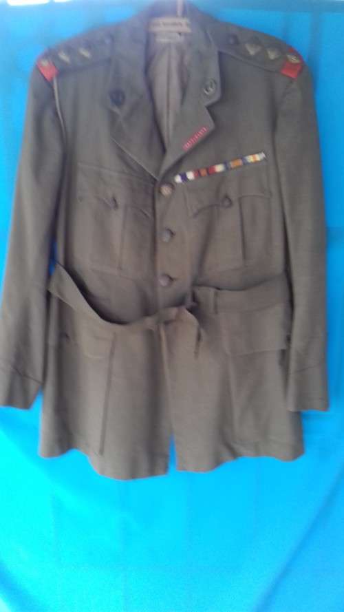WW11   CAPTAINS' MILITARY JACKET