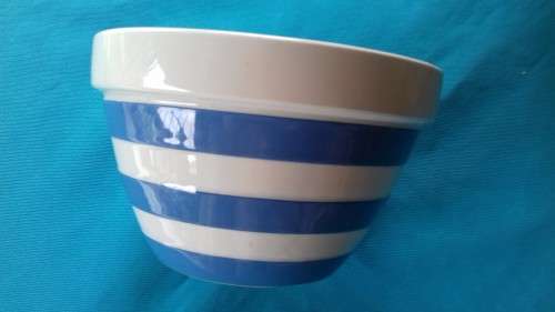 TG GREEN BLUE WHITE MIXING BOWL