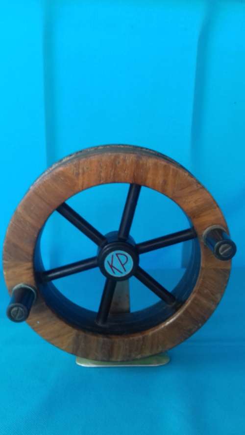 KP WOOD LAMINATED REEL 15 CM