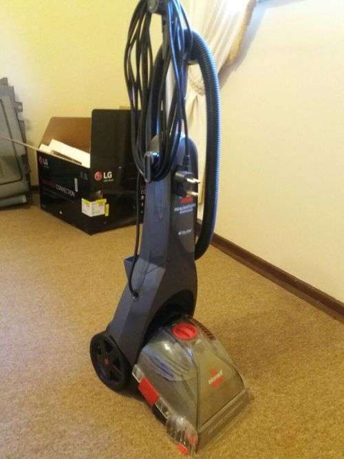 BISSELL "READYHOME" CARPET CLEANER