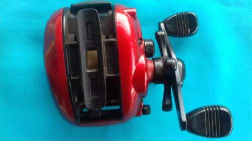 RAIDERS  SS BAIT CASTING REEL