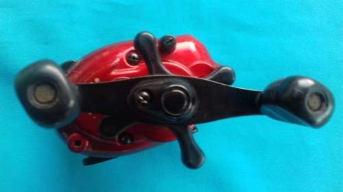 RAIDERS  SS BAIT CASTING REEL