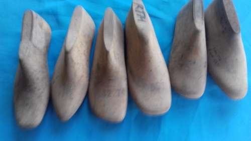 VINTAGE  6 ASSORTED KIDDIES SIZES  WOODEN SHOE MOULDS/LASTS