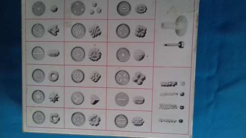 SAWA 2000 DELUXE COOKIE PRESS/ CUTTER