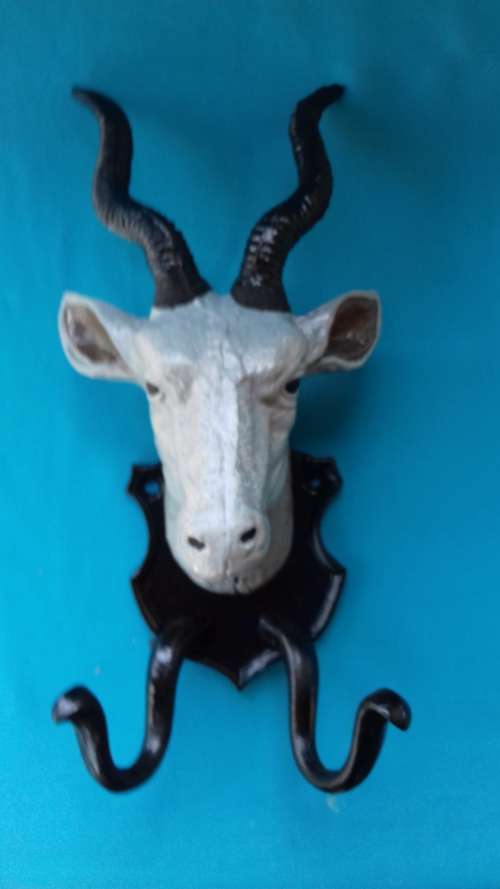 CAST IRON  AFRICAN ANTELOPE  " HEAD"  COAT/ HAT HANGER