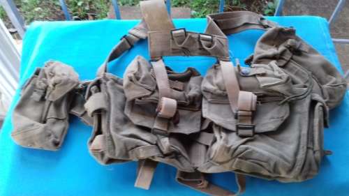 SADF KIDNEY WEBBING WITH 2 ADDITIONAL POUCHES   WITH  HARNESS
