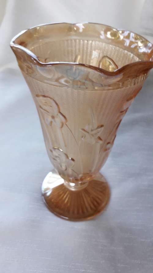 VINTAGE   ' IRIS '    MARIGOLD DEPRESSION GLASS VASE