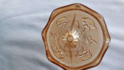 VINTAGE   ' IRIS '    MARIGOLD DEPRESSION GLASS VASE