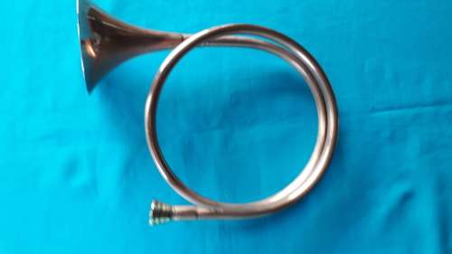 VINTAGE COPPER HUNTING HORN/BUGLE WITH BRASS ACCENTS (HOME DECOR)