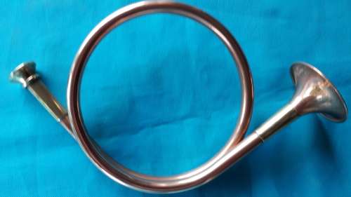 VINTAGE COPPER HUNTING HORN/BUGLE WITH BRASS ACCENTS (HOME DECOR)