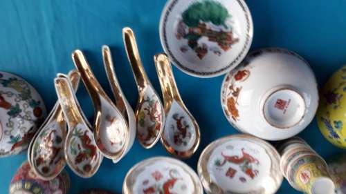 25 PIECES MIXED PATTERN CHINESE CROCKERY