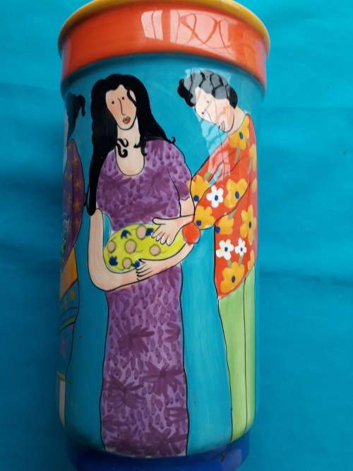 MODERNISTIC CERAMIC VASE