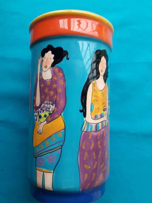 MODERNISTIC CERAMIC VASE