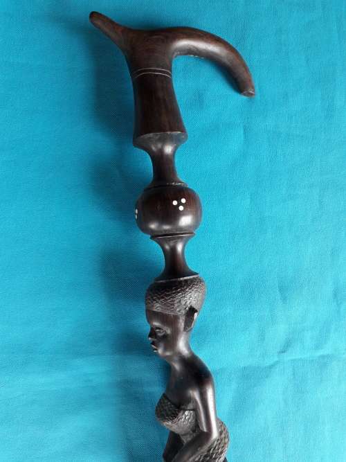 VINTAGE AFRICANA CARVED WALKING STICH