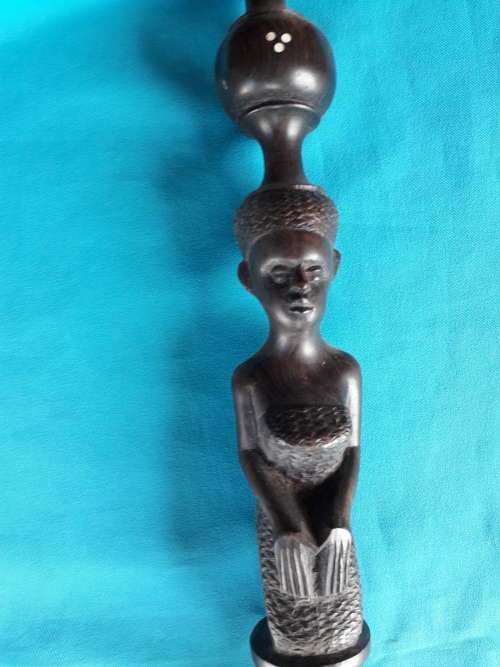 VINTAGE AFRICANA CARVED WALKING STICH