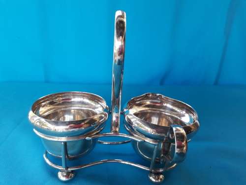 VINTAGE  EPNS SUGAR BOWL+ MILK  JUG ON STAND