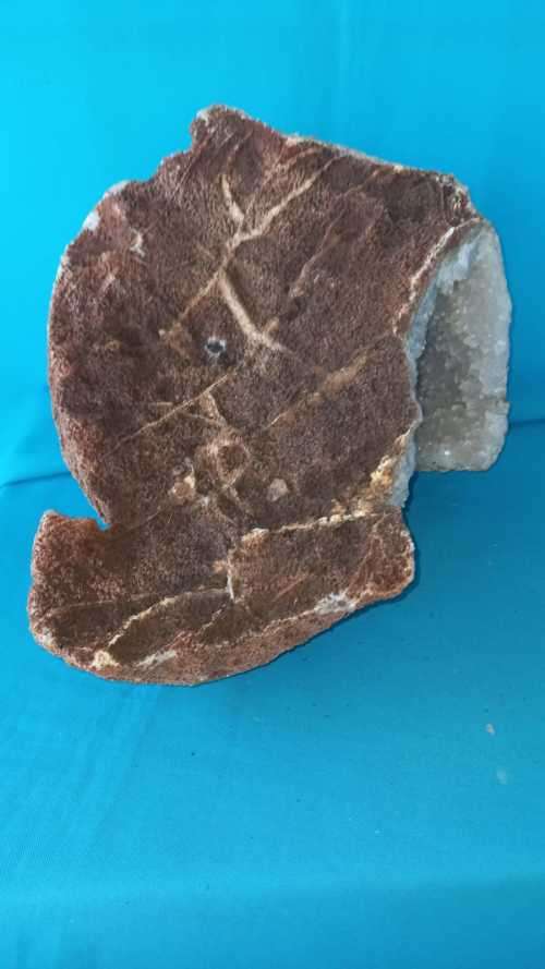 LARGE   12.4 kg   QUARTZ CRYSTAL GEODE